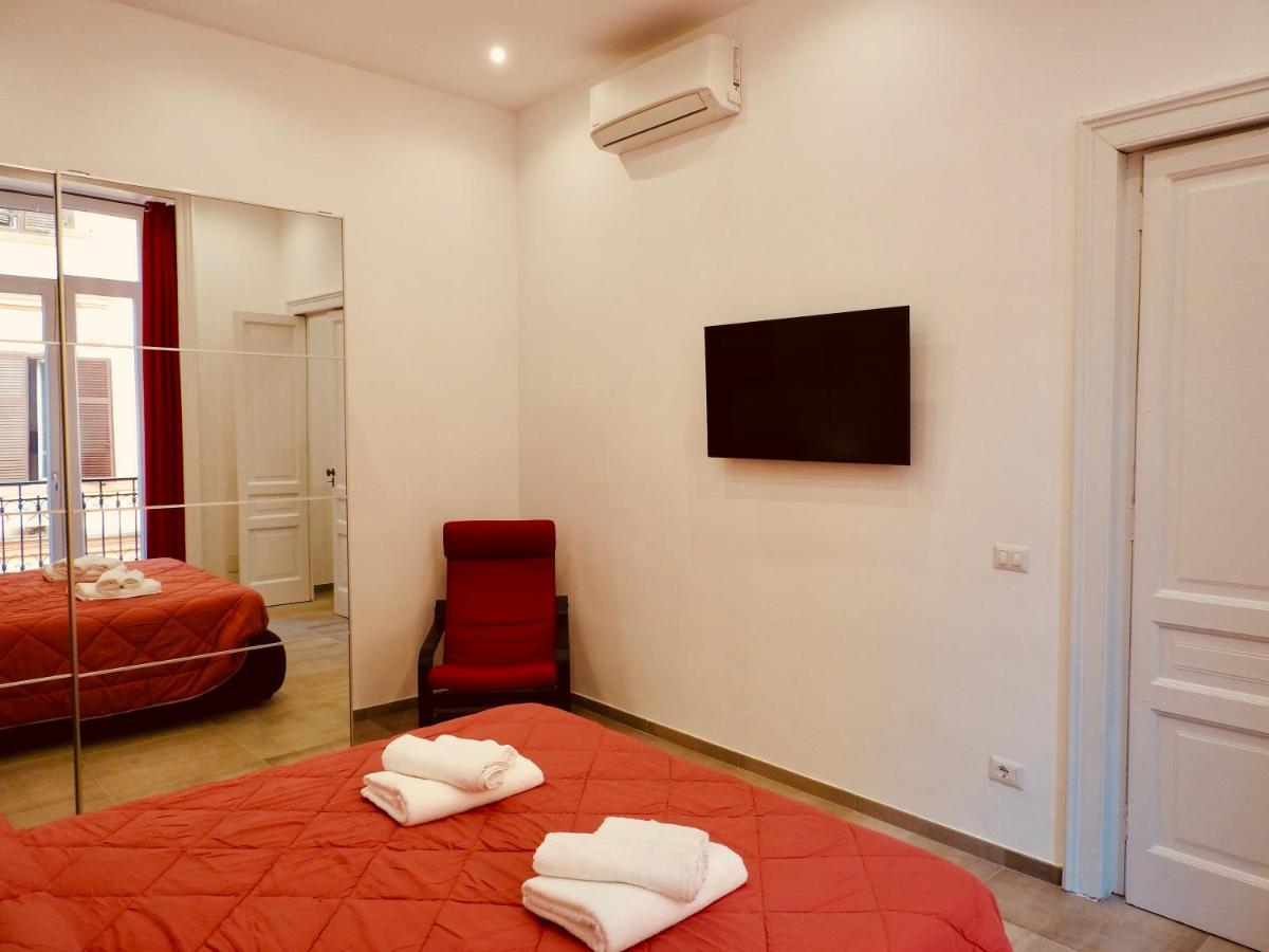 Napoli Centrale Suite ภายนอก รูปภาพ
