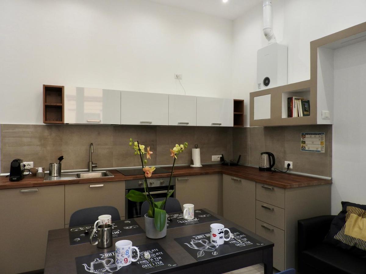 Napoli Centrale Suite ภายนอก รูปภาพ