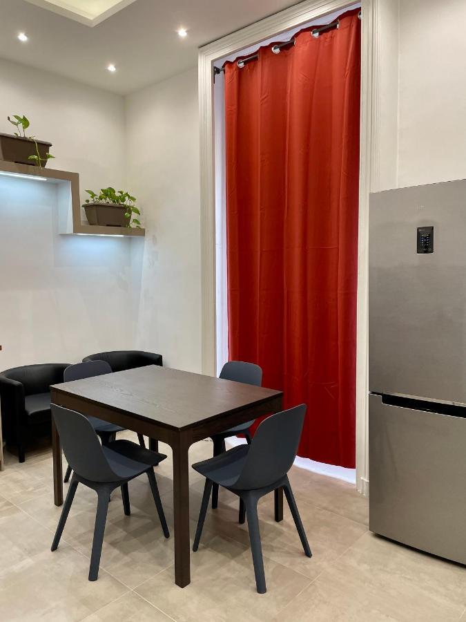 Napoli Centrale Suite ภายนอก รูปภาพ