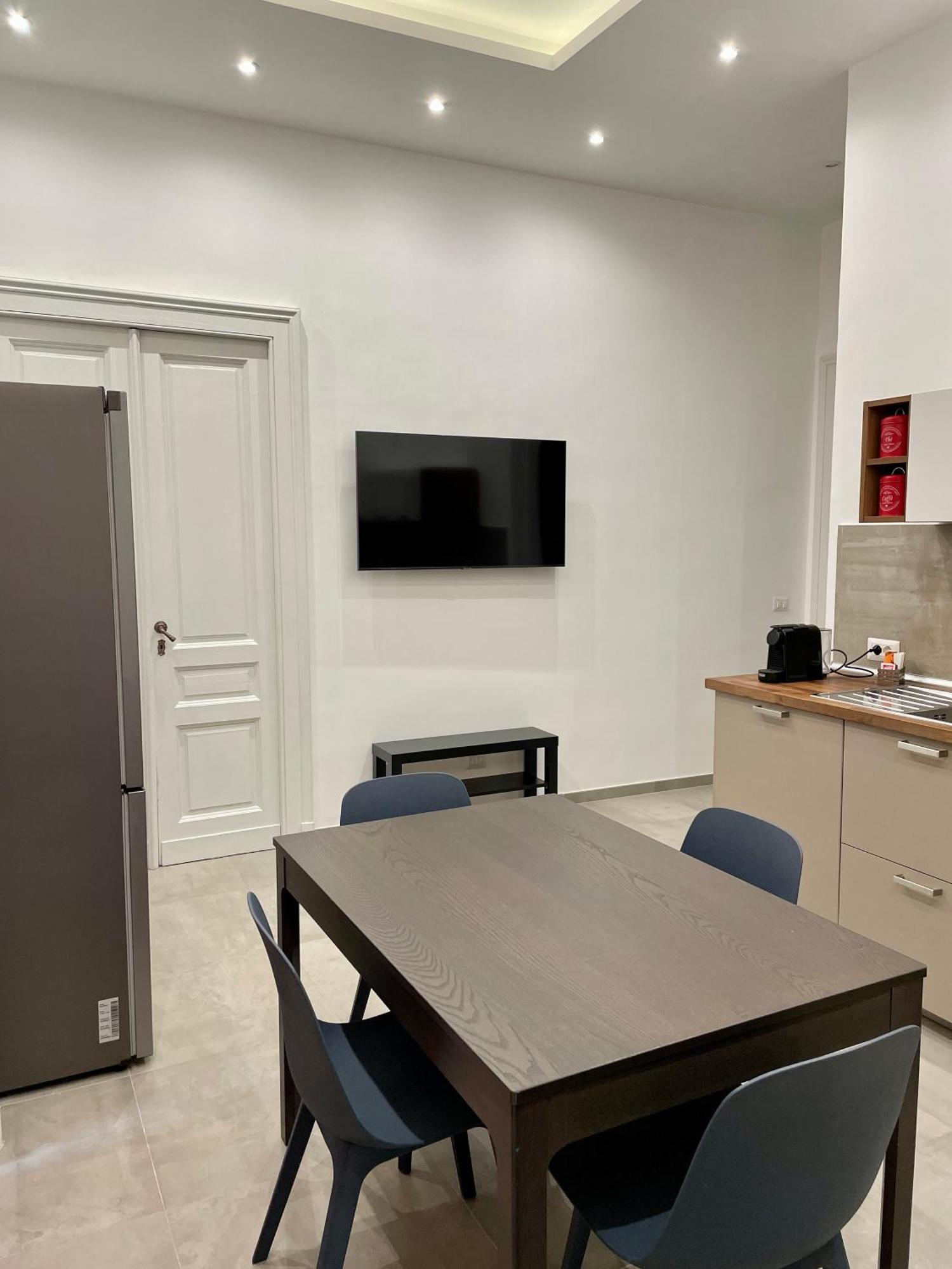 Napoli Centrale Suite ภายนอก รูปภาพ