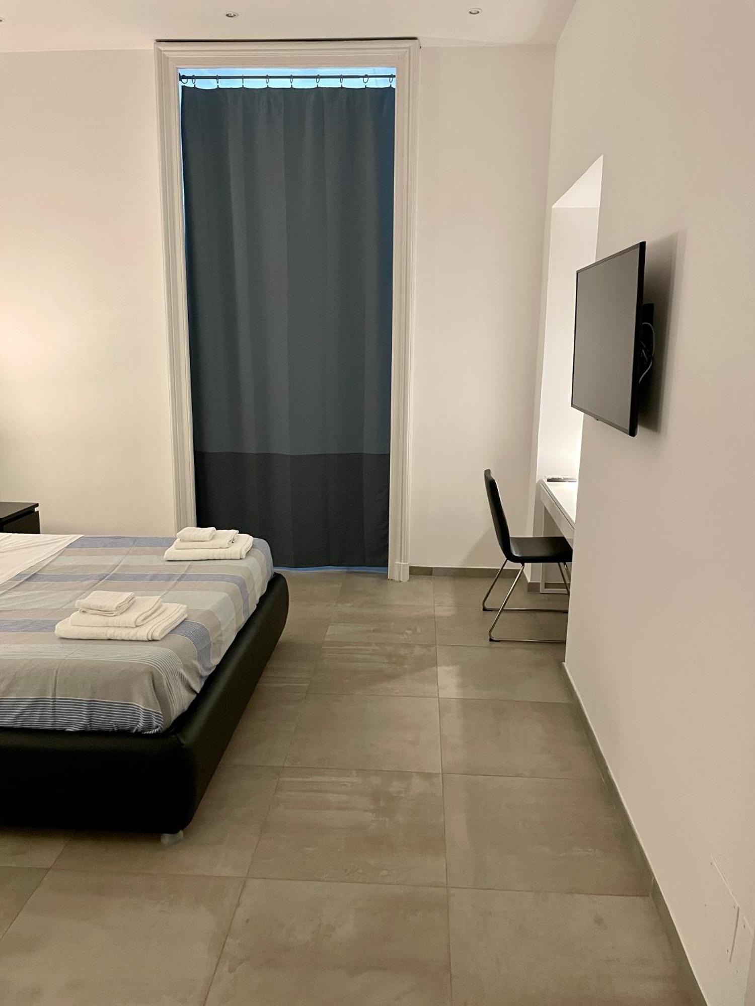 Napoli Centrale Suite ภายนอก รูปภาพ