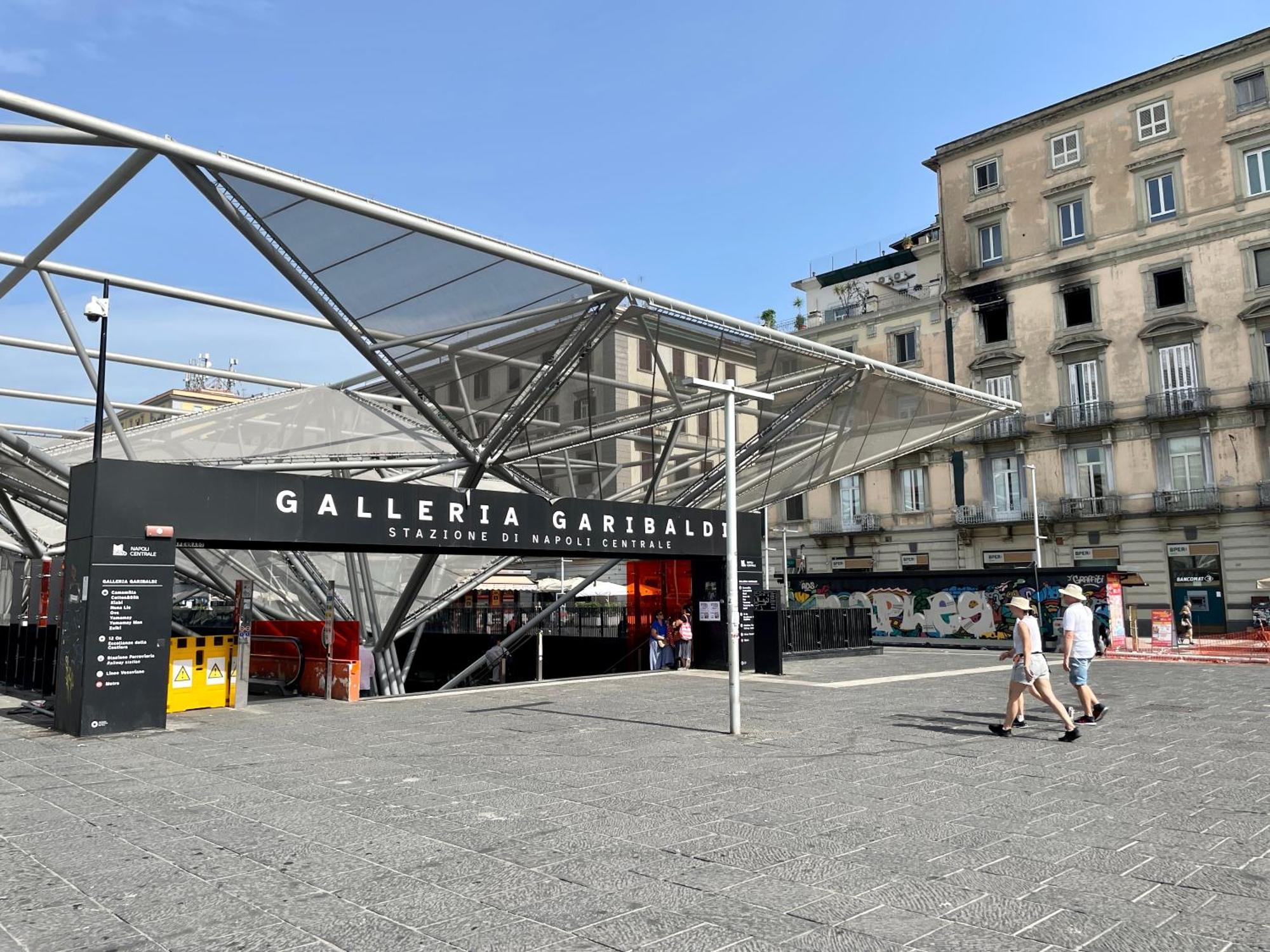 Napoli Centrale Suite ภายนอก รูปภาพ