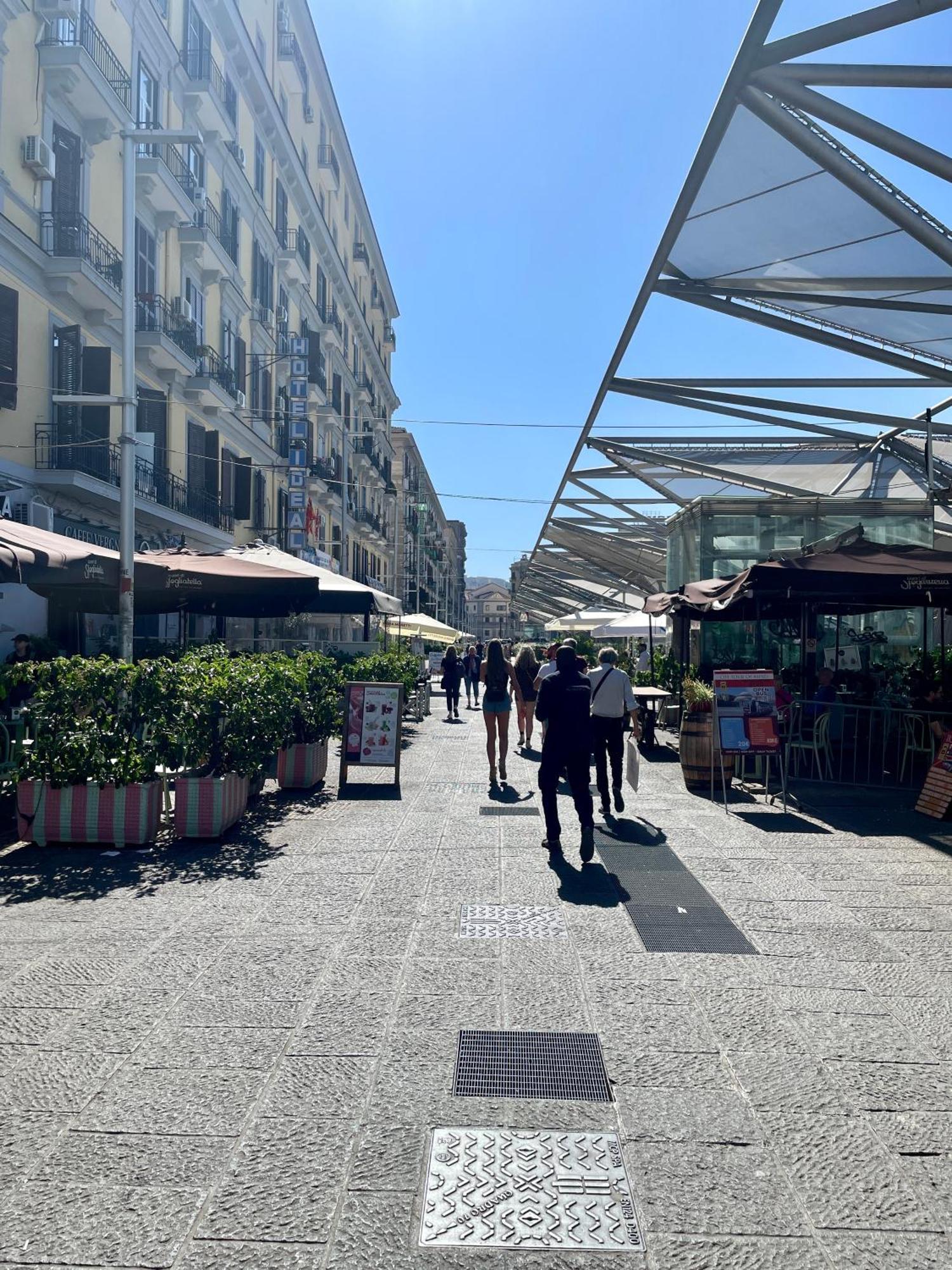 Napoli Centrale Suite ภายนอก รูปภาพ